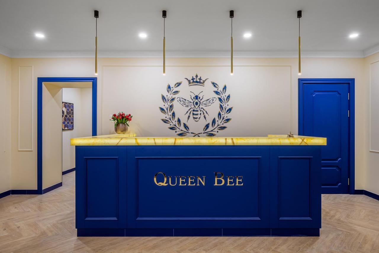 Queen Bee